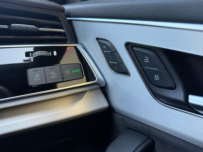 2019 AUDI Q8 — миниатюра 26