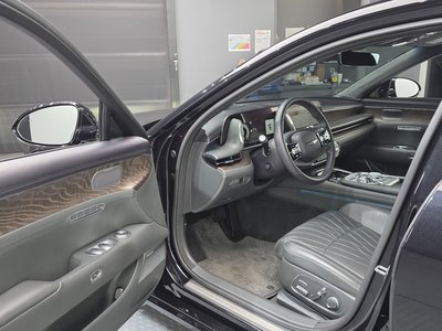 صورة 10 لـ 2023 Genesis G90 (RS4)