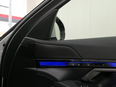 2024 BMW 5 SERIES — миниатюра 21