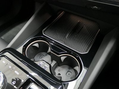 2024 BMW 5 SERIES — миниатюра 44