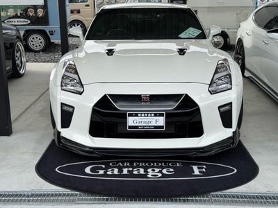 NISSAN GT-R - 2
