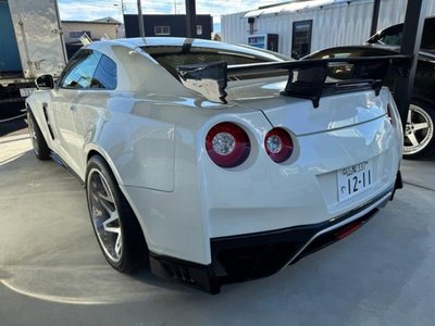 NISSAN GT-R - 5