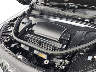 MERCEDES-BENZ EQE - 7