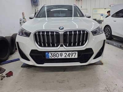 BMW X1 - 1