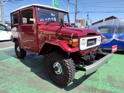 TOYOTA LAND CRUISER 40 - 4