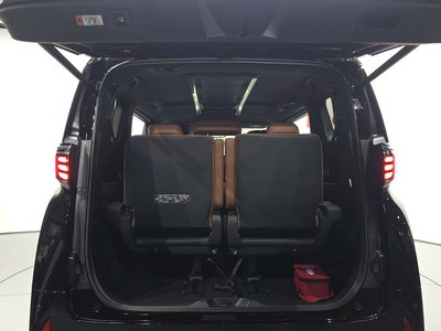 صورة مصغرة 26 لـ 2025 Toyota ALPHARD