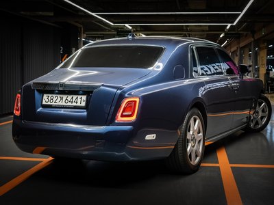 ROLLS-ROYCE PHANTOM - 4