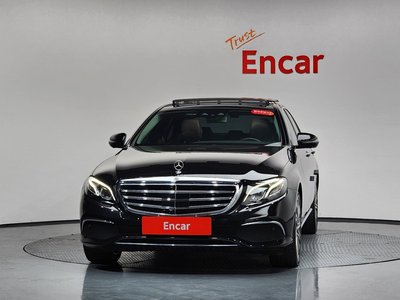 MERCEDES-BENZ E-CLASS - 2