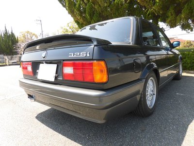 BMW 3 SERIES - 2