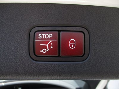 MERCEDES-BENZ GLC AMG - 8