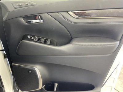2023 Toyota ALPHARD — миниатюра 39