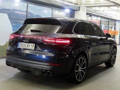 PORSCHE CAYENNE - 3
