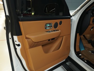 ROLLS-ROYCE CULLINAN - 8