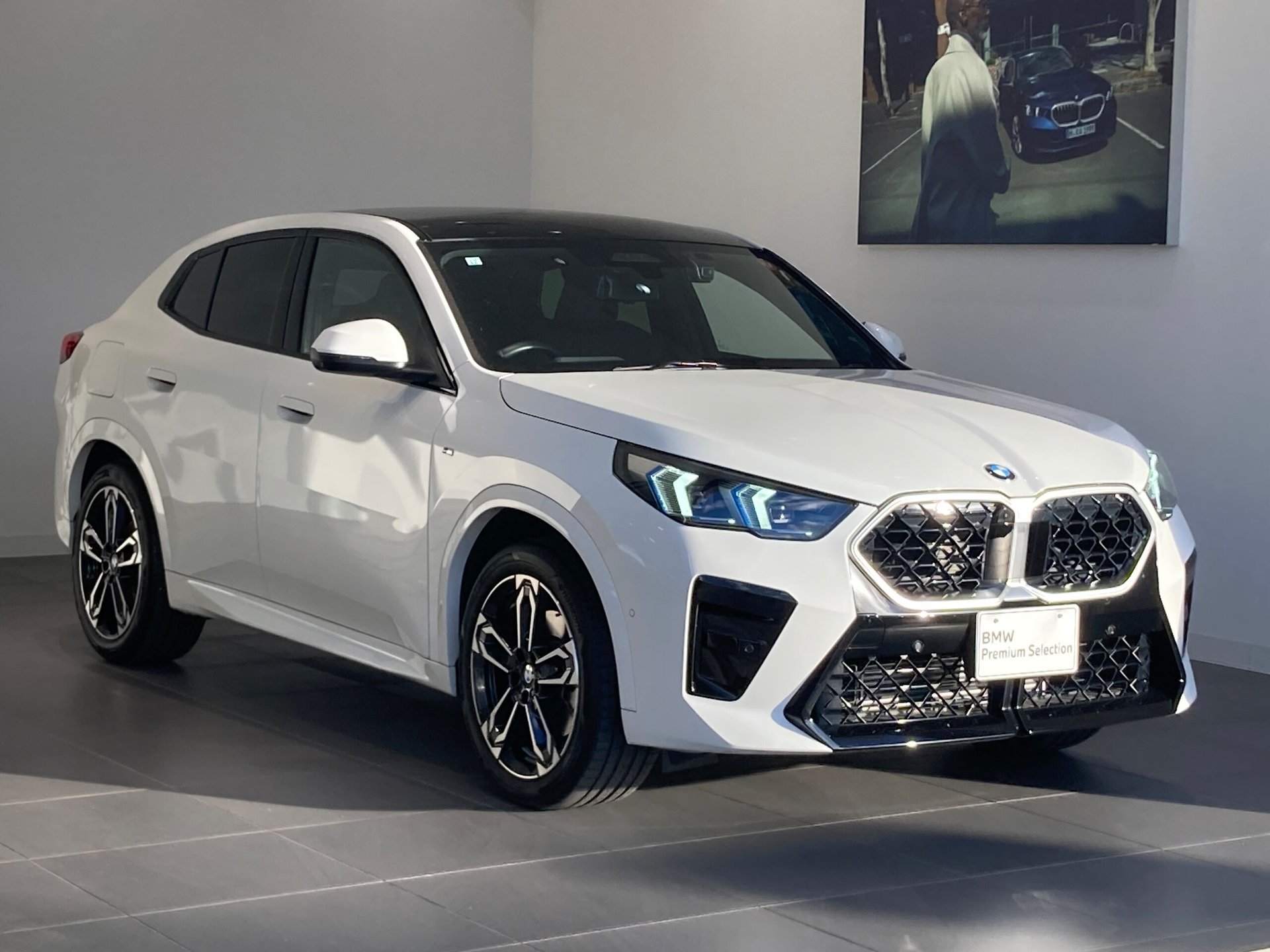 BMW X2 - View 1