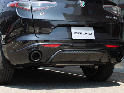 صورة 14 لـ 2025 ALFA Romeo STELVIO