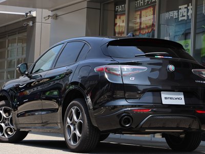 صورة 5 لـ 2025 ALFA Romeo STELVIO