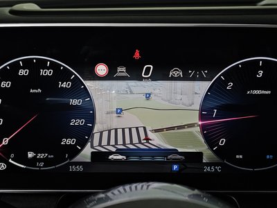 MERCEDES-BENZ GLC - 8