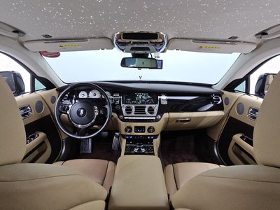 ROLLS-ROYCE WRAITH - 5