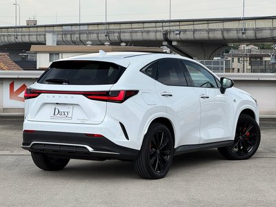 2023 Lexus NX — миниатюра 13