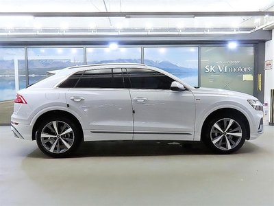 صورة 2 لـ 2021 AUDI Q8