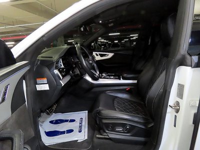 صورة 7 لـ 2021 AUDI Q8