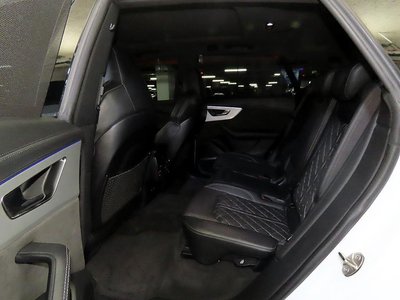 صورة 5 لـ 2021 AUDI Q8