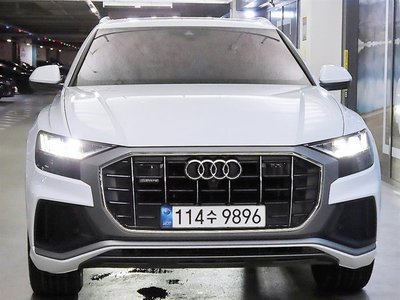 صورة 4 لـ 2021 AUDI Q8