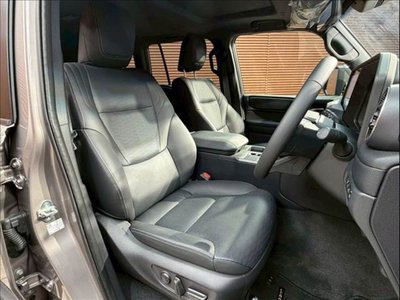 TOYOTA LAND CRUISER 250 - 8