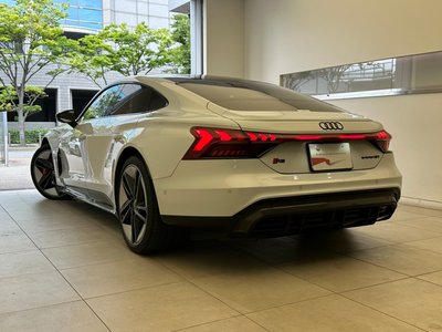 2022 AUDI RS E-TRON GT 照片 9