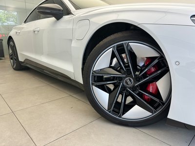 2022 AUDI RS E-TRON GT 照片 10