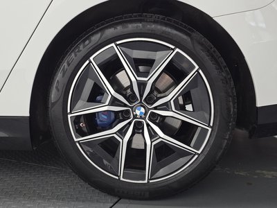 BMW 5 SERIES - 8