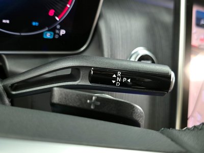 MERCEDES-BENZ GLC - 9