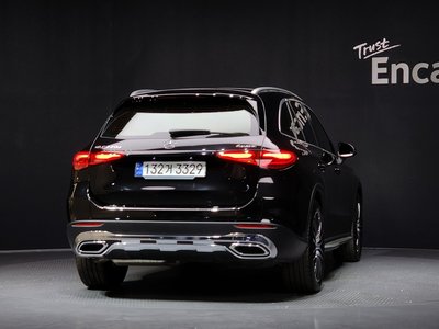 MERCEDES-BENZ GLC - 4