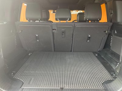 2023 LAND Rover DEFENDER thumbnail 51