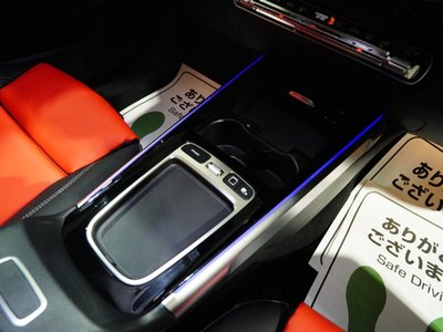 2025 Mercedes-BENZ GLB — миниатюра 19