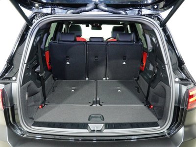 2025 Mercedes-BENZ GLB — миниатюра 28
