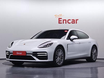 PORSCHE PANAMERA - 1