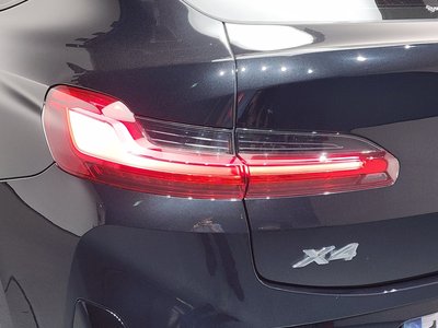 صورة 10 لـ 2024 BMW X4