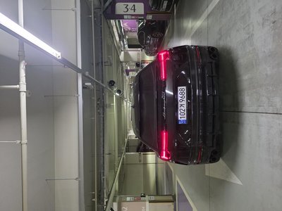 LAMBORGHINI URUS - 10