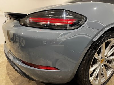 PORSCHE 718 - 8
