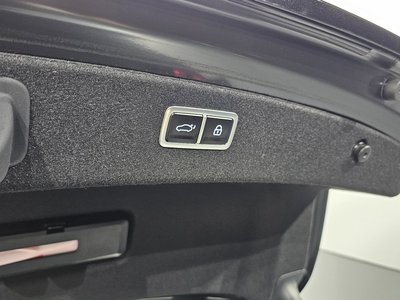 2024 Genesis G80 (RG3) thumbnail 26