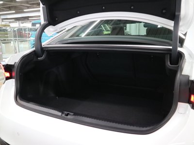 2025 Lexus RC — миниатюра 22