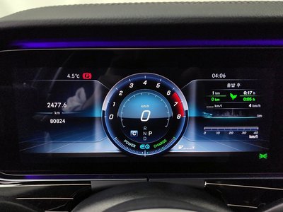 MERCEDES-BENZ CLS - 8