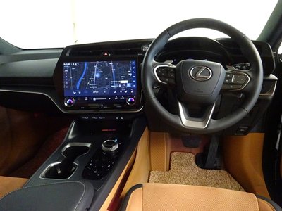 2023 Lexus RZ — фото 7