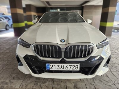 BMW 5 SERIES - 1