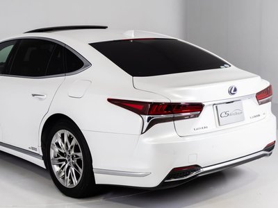 صورة مصغرة 19 لـ 2018 Lexus LS