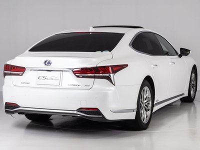 صورة مصغرة 13 لـ 2018 Lexus LS