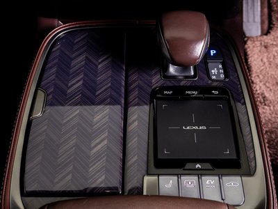صورة مصغرة 50 لـ 2018 Lexus LS