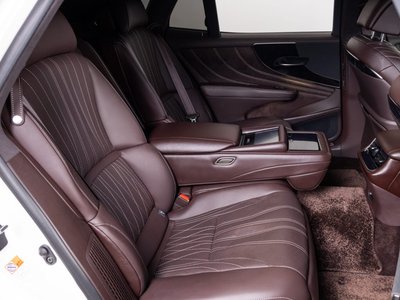 صورة مصغرة 35 لـ 2018 Lexus LS