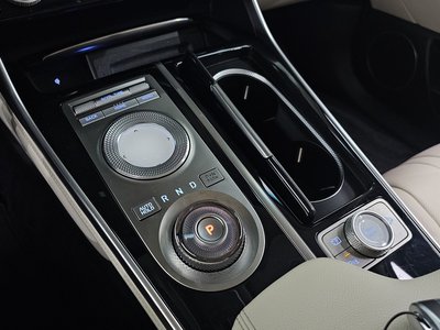 صورة مصغرة 12 لـ 2022 Genesis GV80